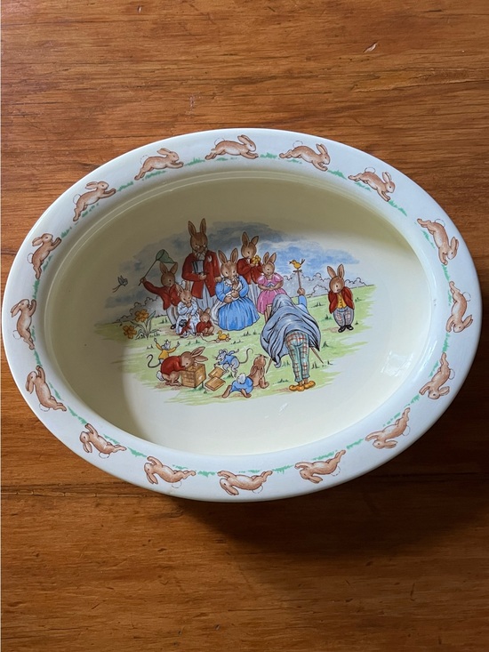 Other - Vintage Bunnykins Mid-Century 1957-1975 Porcelain "Family Picture" Oval Bowl
